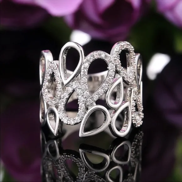 New Women’s 925 Stamped Water Drop Diamond Ring - Picture 4 of 6